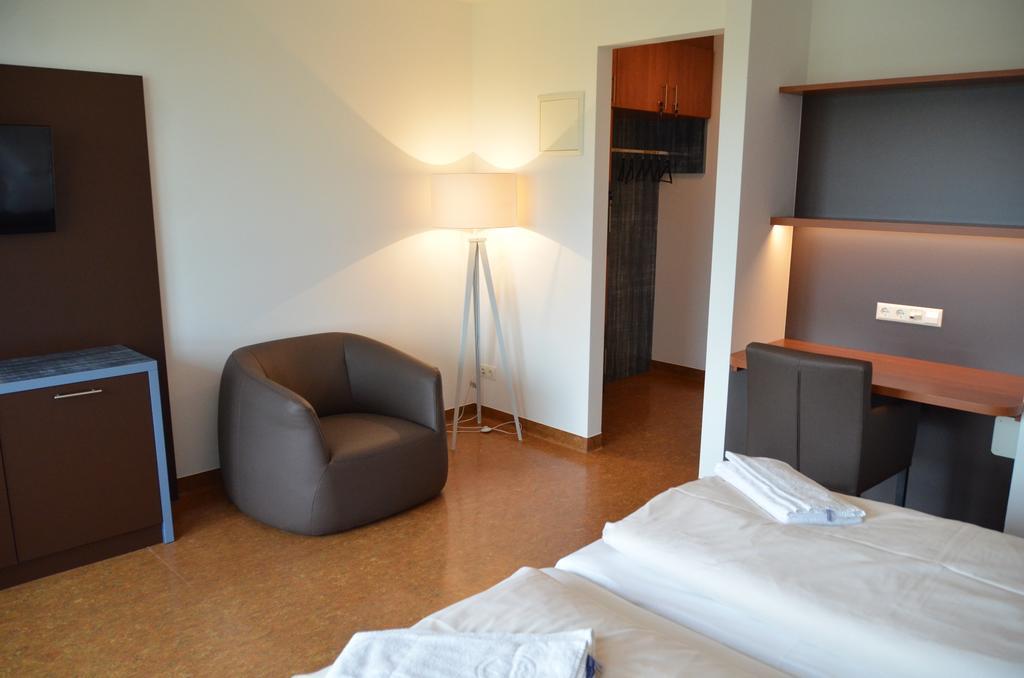 Kolping Campus Krems Hostel Exterior photo
